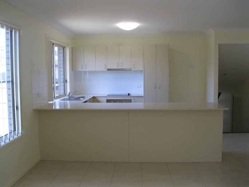 8 Borrowdale Ct, Brassall QLD 4305