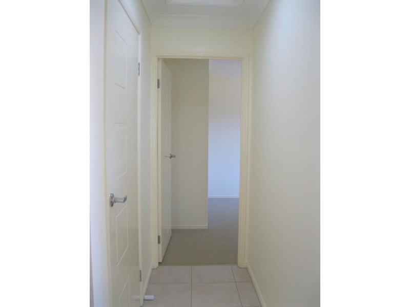 8 Borrowdale Ct, Brassall QLD 4305