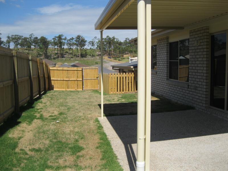 8 Borrowdale Ct, Brassall QLD 4305