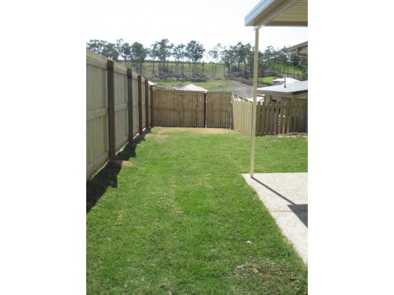 8 Borrowdale Ct, Brassall QLD 4305