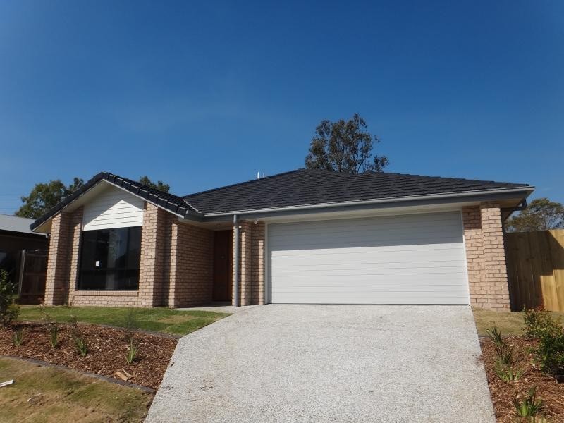 21 Belle Ct, Redbank QLD 4301