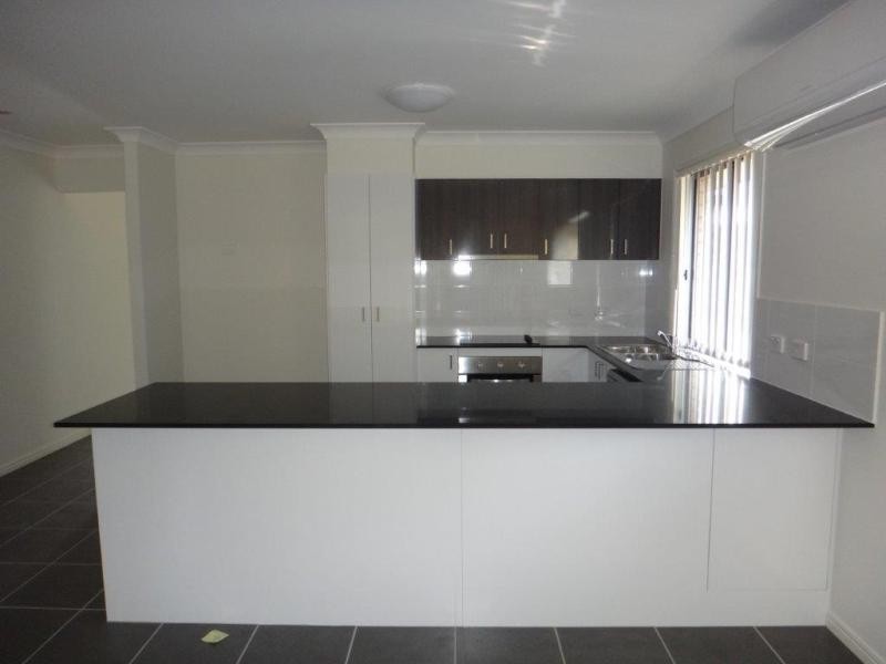 21 Belle Ct, Redbank QLD 4301