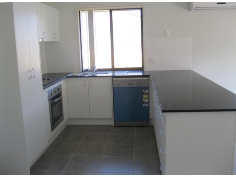 10 Friendship  Pl, Brassall QLD 4305