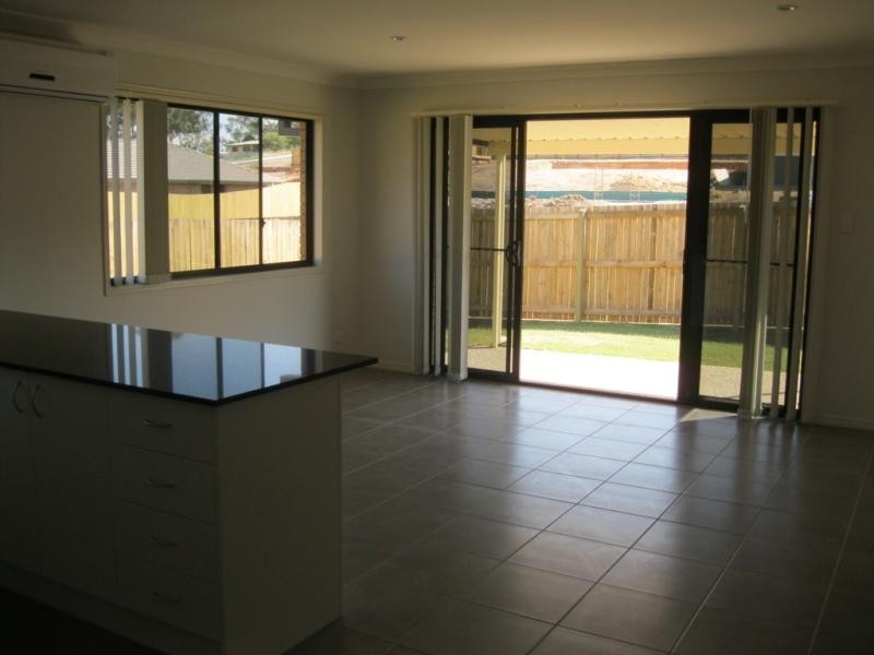 10 Friendship  Pl, Brassall QLD 4305