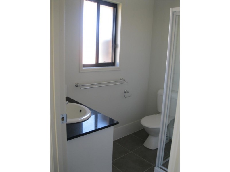 10 Friendship  Pl, Brassall QLD 4305