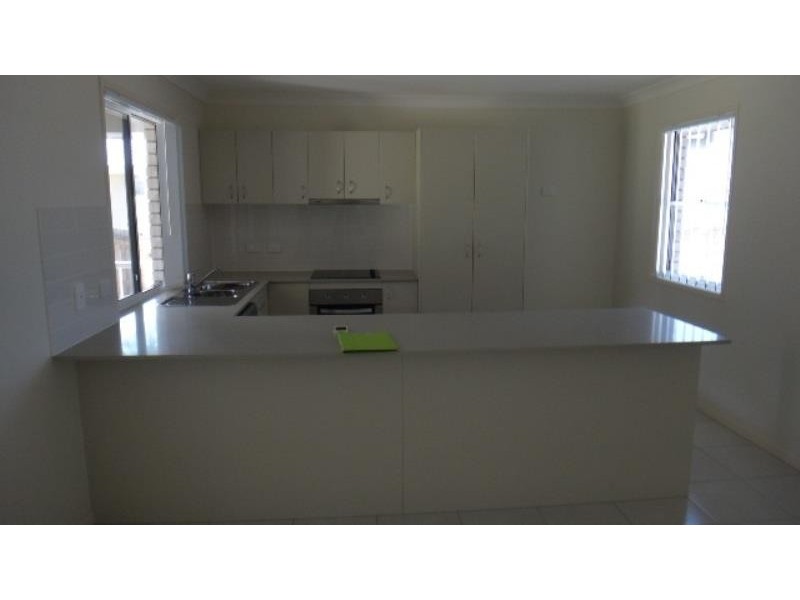 41 Barwell St, Brassall QLD 4305