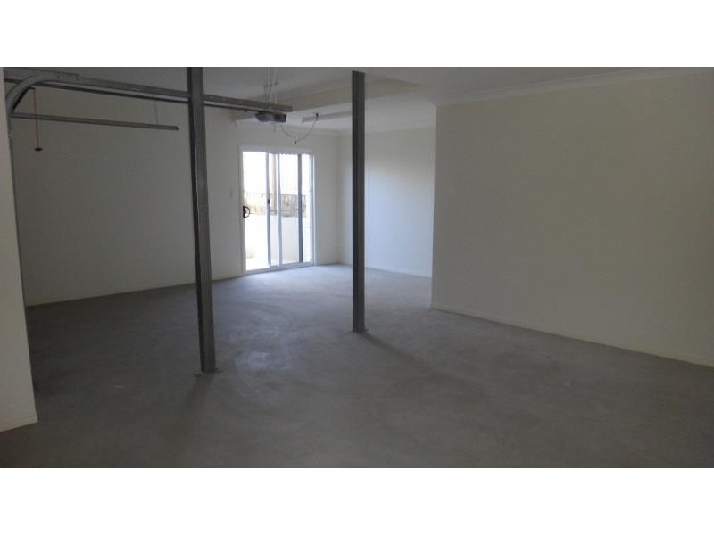 41 Barwell St, Brassall QLD 4305