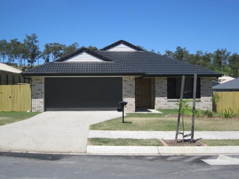 11 Borrowdale Ct, Brassall QLD 4305