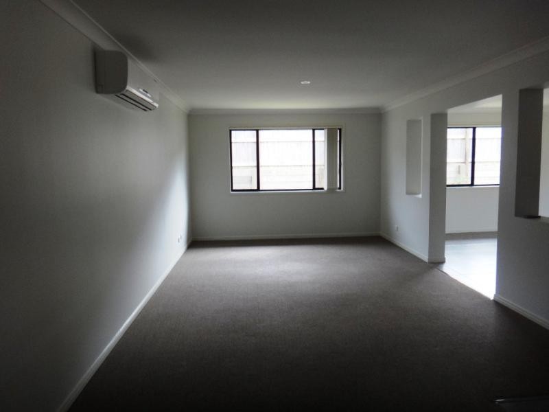 11 Borrowdale Ct, Brassall QLD 4305