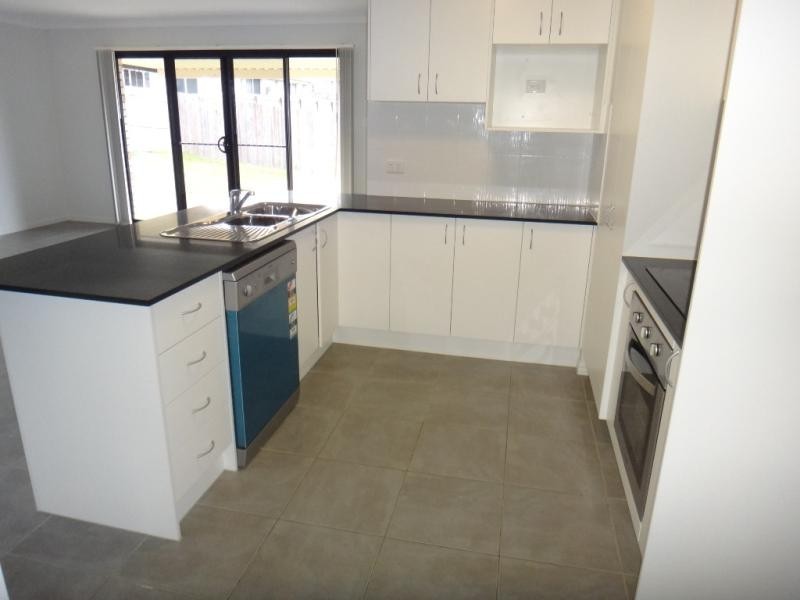 11 Borrowdale Ct, Brassall QLD 4305