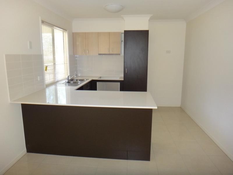 33 Neptune Cres, Brassall QLD 4305