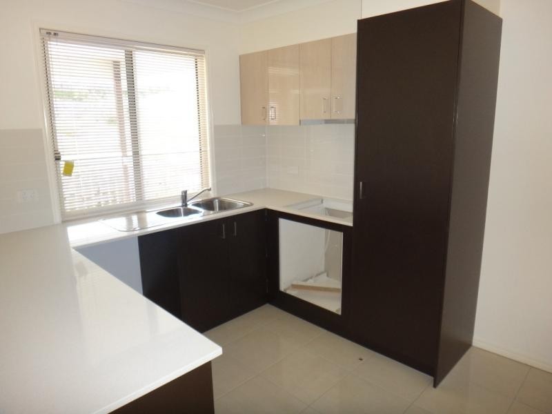 33 Neptune Cres, Brassall QLD 4305