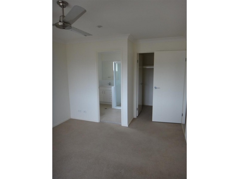 13 Sovereign Cl, Brassall QLD 4305