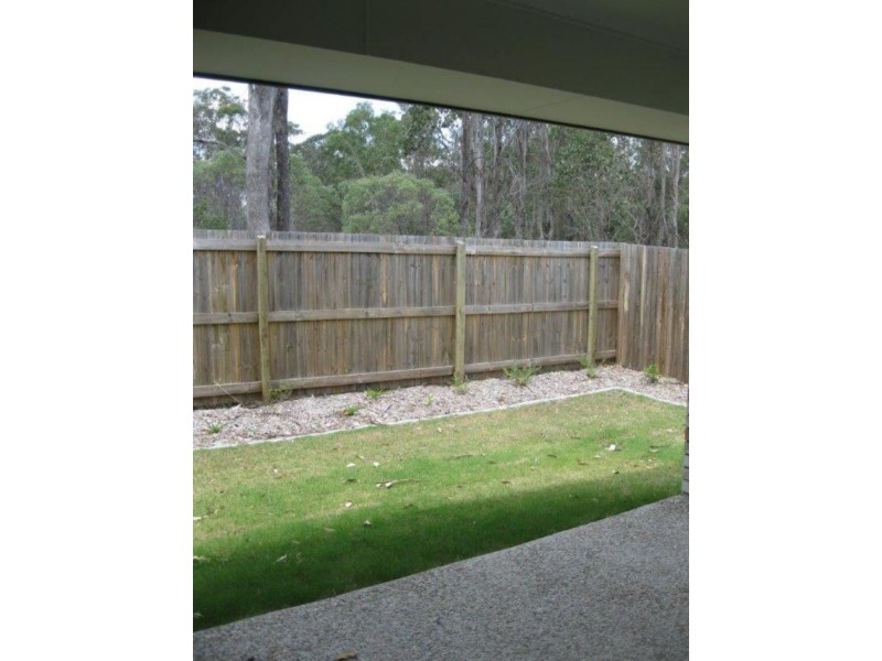 1/11 Belle  Ct, Redbank QLD 4301