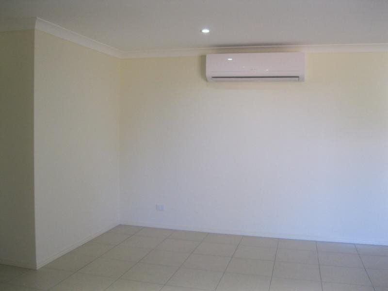 17 Neptune  Cres, Brassall QLD 4305