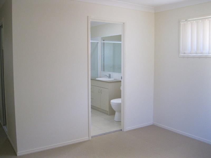 17 Neptune  Cres, Brassall QLD 4305