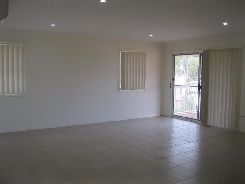 25 Friendship  Pl, Brassall QLD 4305