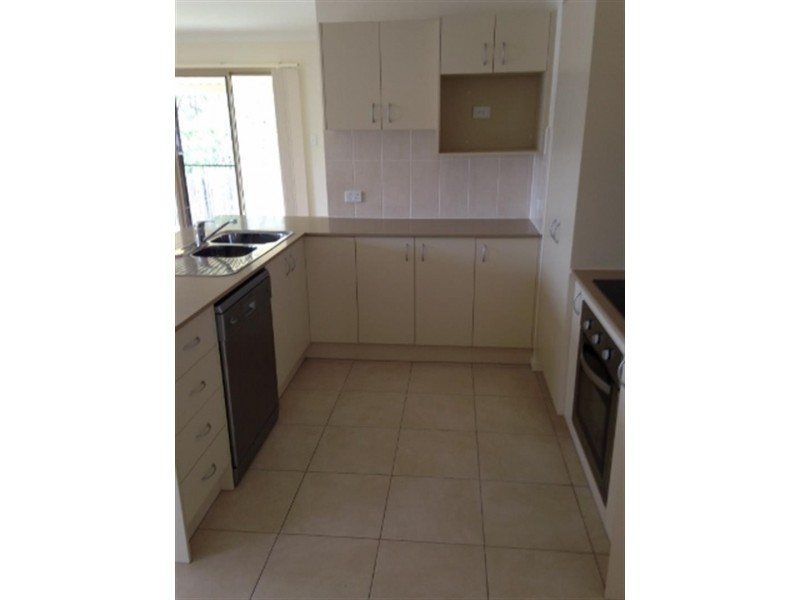 60 Atlantic Dr, Brassall QLD 4305