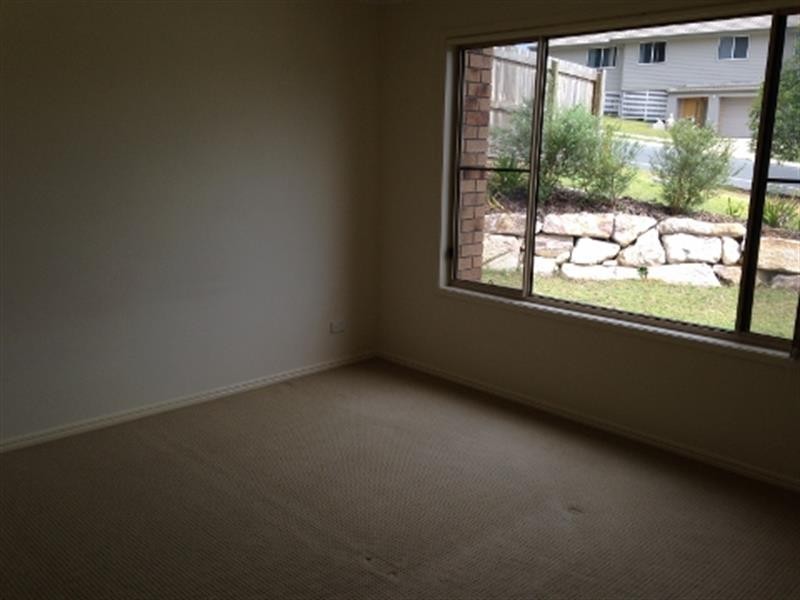 60 Atlantic Dr, Brassall QLD 4305