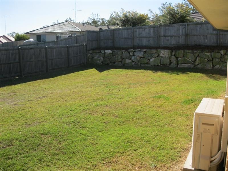 8 Stitz Ct, Brassall QLD 4305