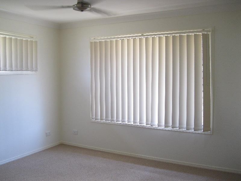 25 Barwell St, Brassall QLD 4305