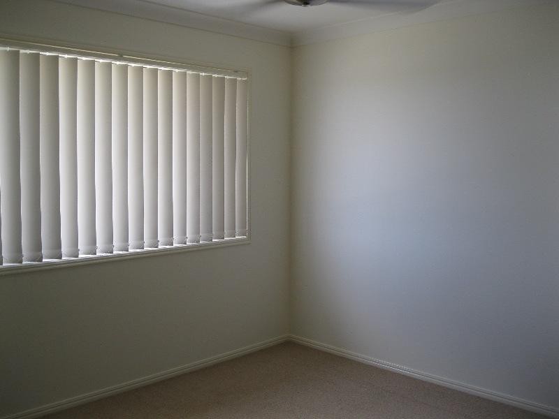 25 Barwell St, Brassall QLD 4305