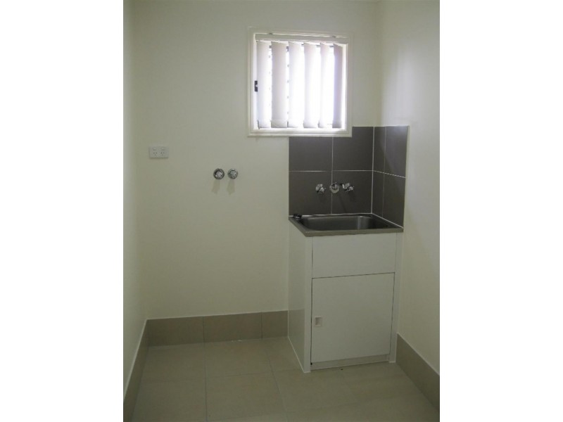 25 Barwell St, Brassall QLD 4305