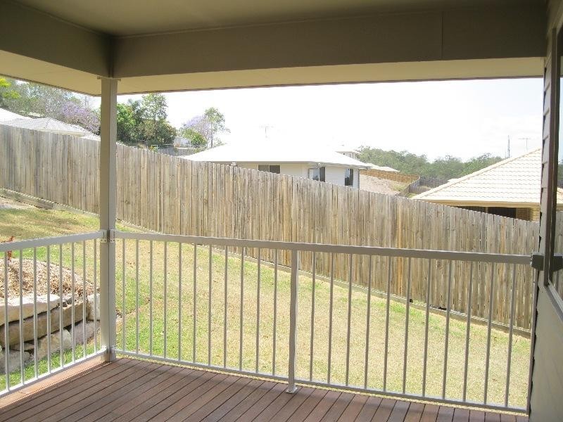 25 Barwell St, Brassall QLD 4305