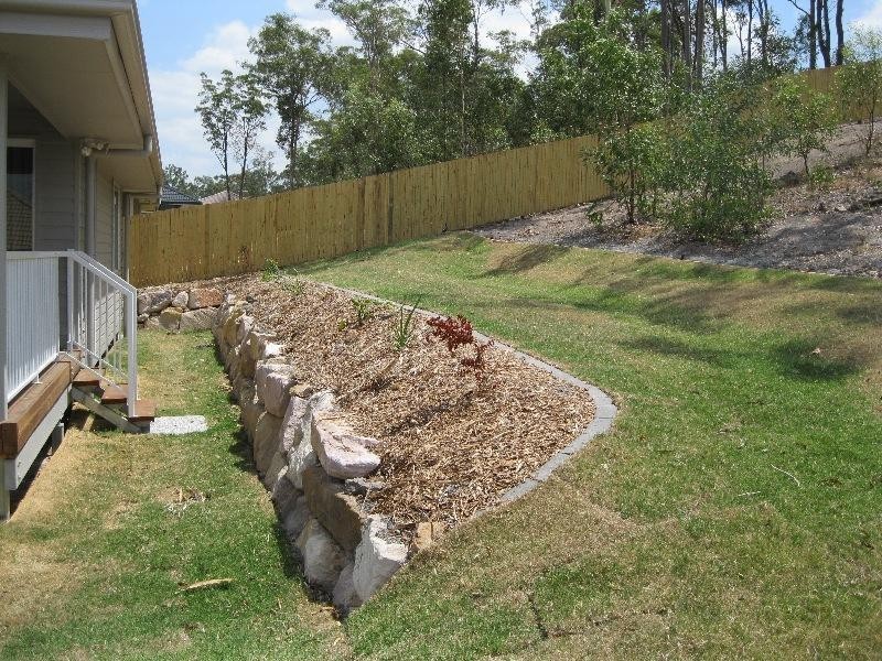 25 Barwell St, Brassall QLD 4305