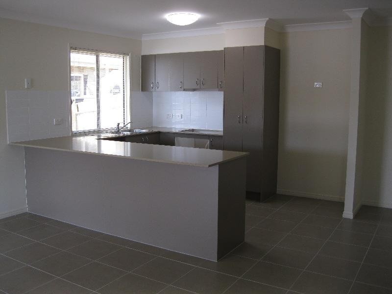 15 Sovereign Cl, Brassall QLD 4305