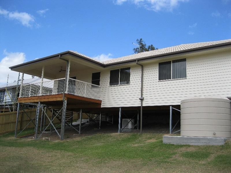 15 Sovereign Cl, Brassall QLD 4305