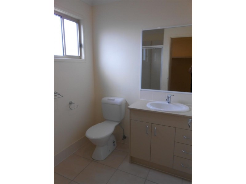 7 Sovereign  Cl, Brassall QLD 4305