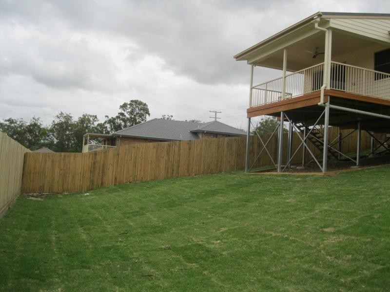 7 Sovereign  Cl, Brassall QLD 4305