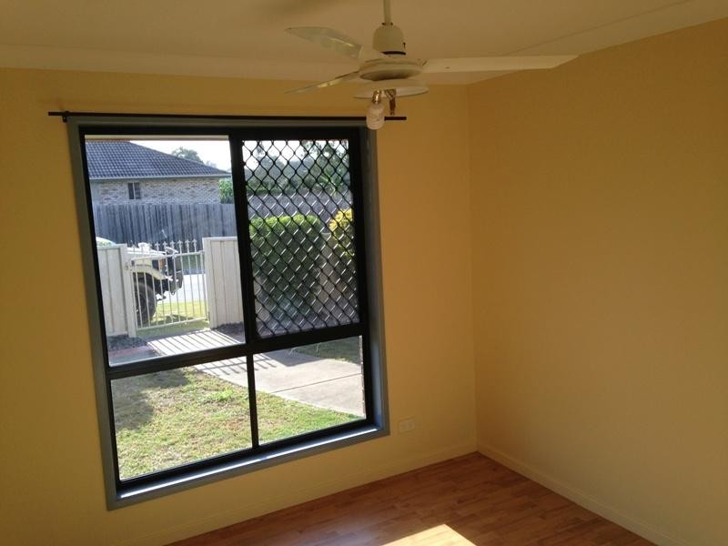 1/8 Conan  Cl, Wulkuraka QLD 4305