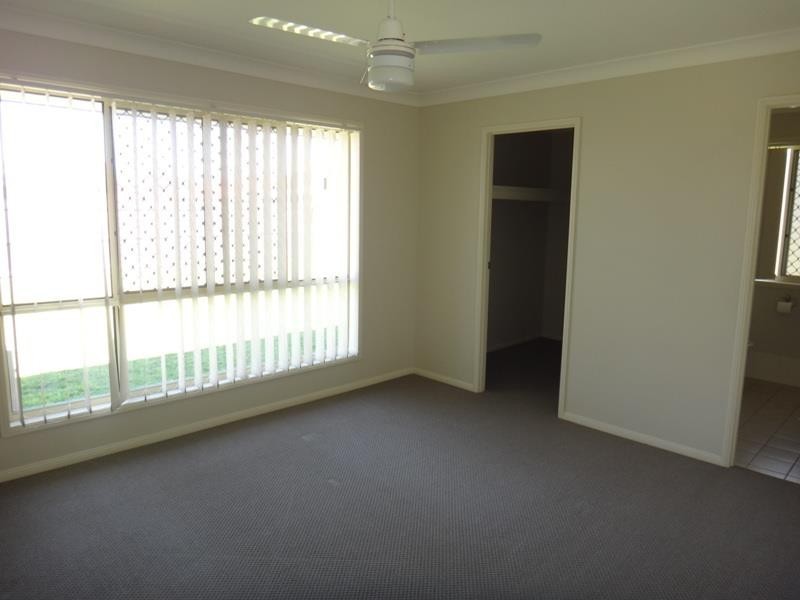 8 Stitz Ct, Brassall QLD 4305