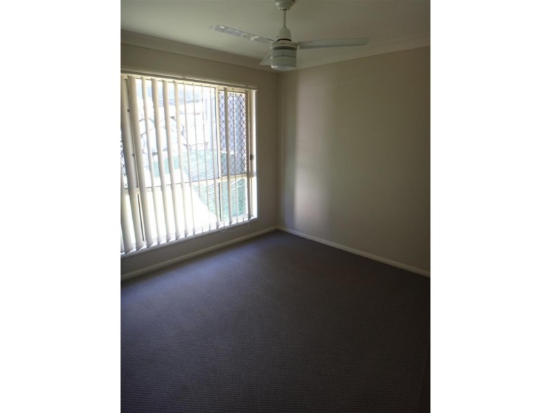 8 Stitz Ct, Brassall QLD 4305