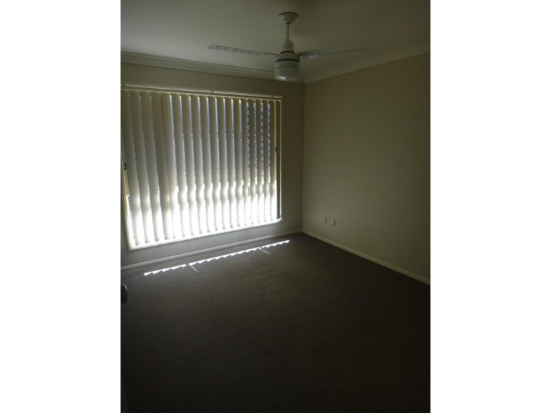 8 Stitz Ct, Brassall QLD 4305