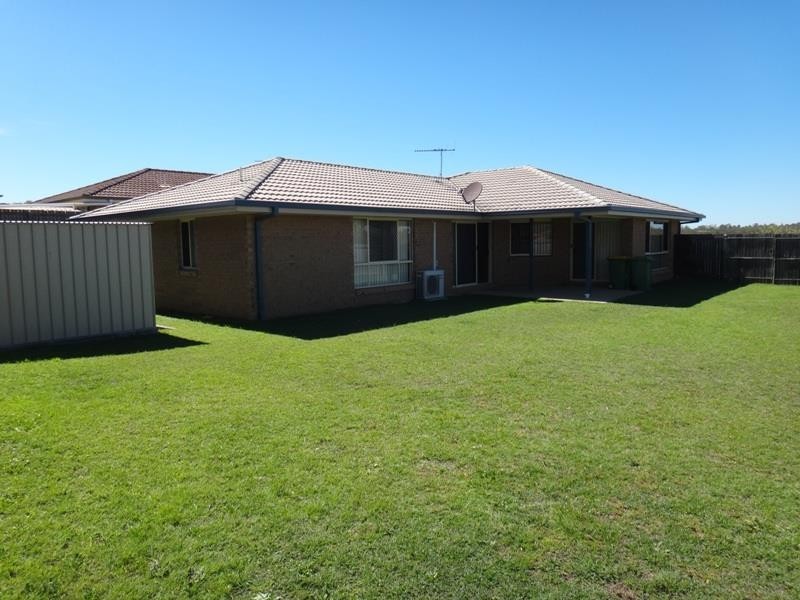 8 Stitz Ct, Brassall QLD 4305