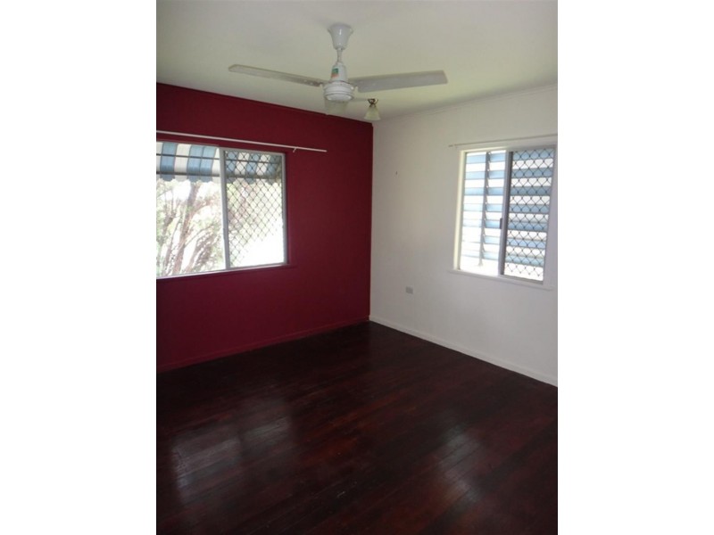 57 Gladstone Rd, Sadliers Crossing QLD 4305