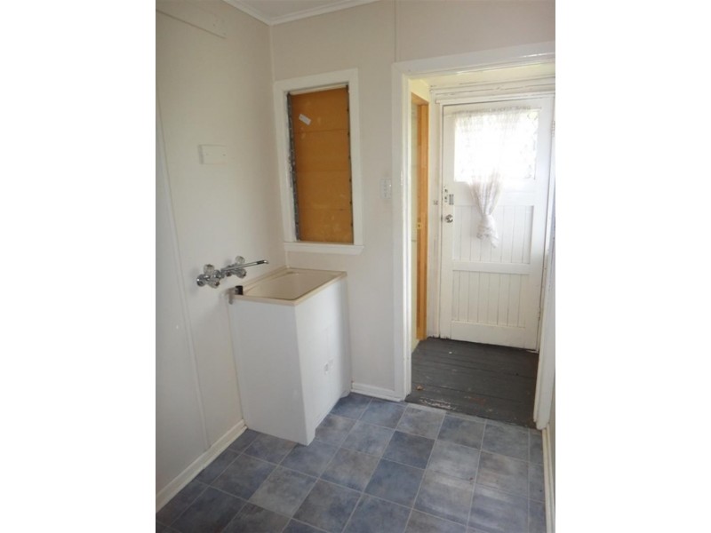 57 Gladstone Rd, Sadliers Crossing QLD 4305