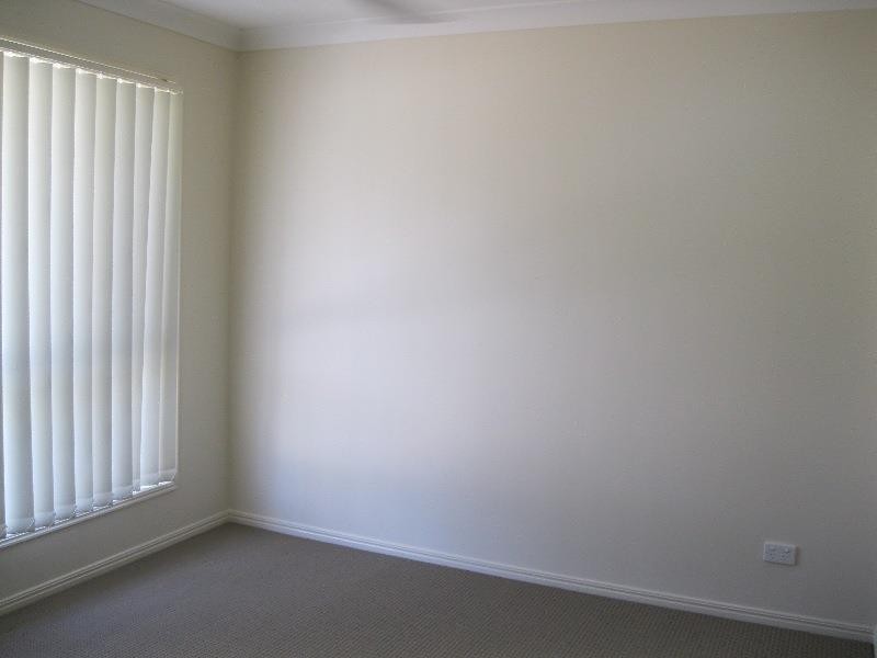 15 Sovereign Cl, Brassall QLD 4305