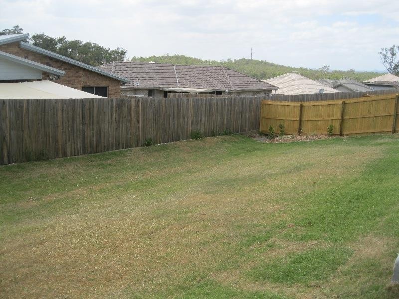 15 Sovereign Cl, Brassall QLD 4305