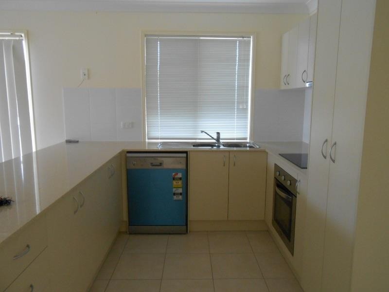 7 Sovereign  Cl, Brassall QLD 4305