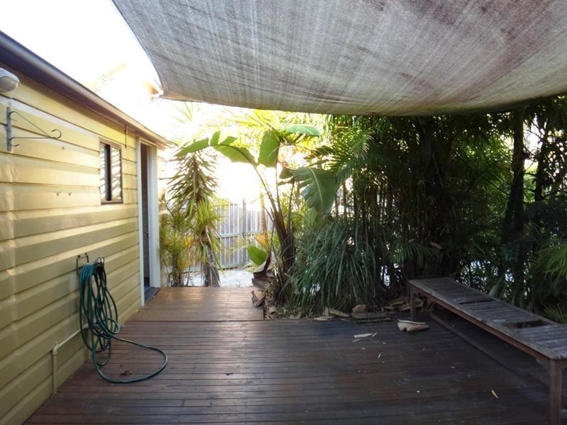 24 Pine St, North Ipswich QLD 4305