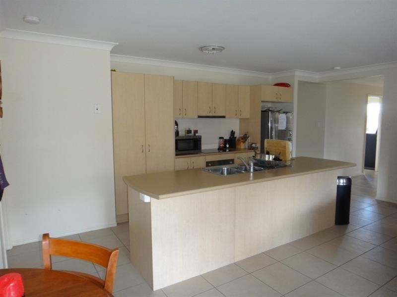 31 Maller Cres, Redbank Plains QLD 4301