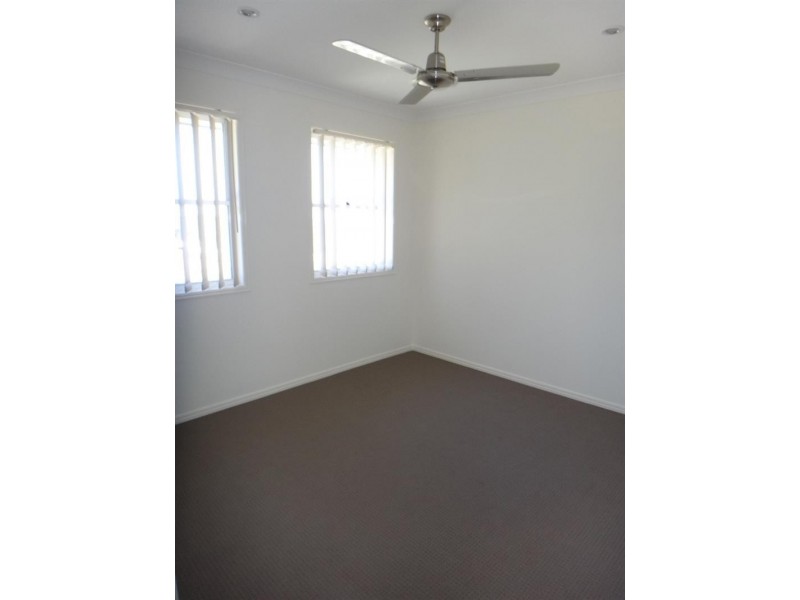 33 Neptune  Cres, Brassall QLD 4305