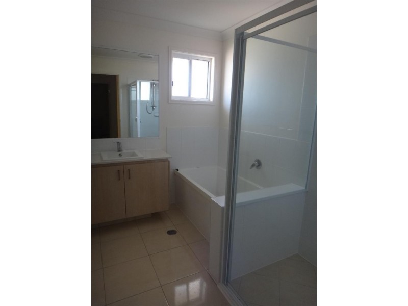 33 Neptune  Cres, Brassall QLD 4305