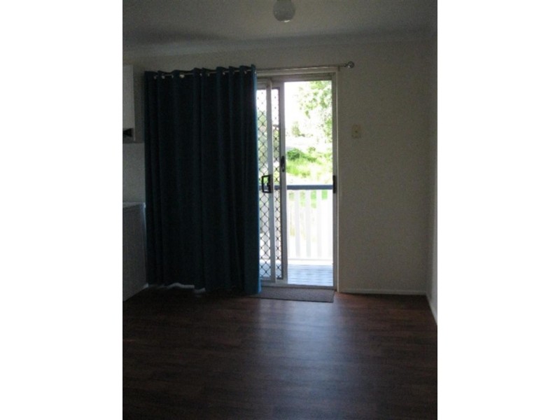 2 Sydney  St, Brassall QLD 4305
