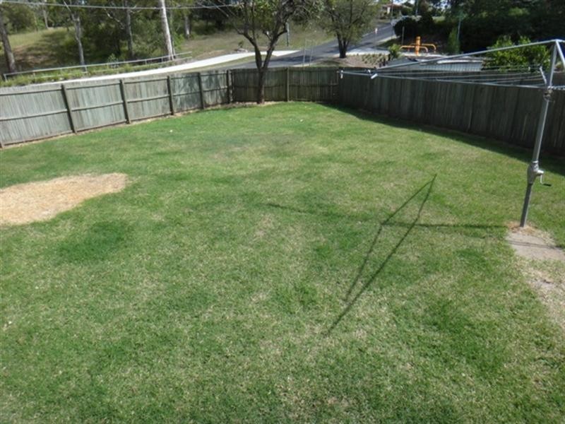 2 Sydney  St, Brassall QLD 4305