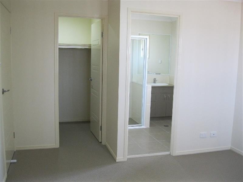 23 Friendship Pl, Brassall QLD 4305